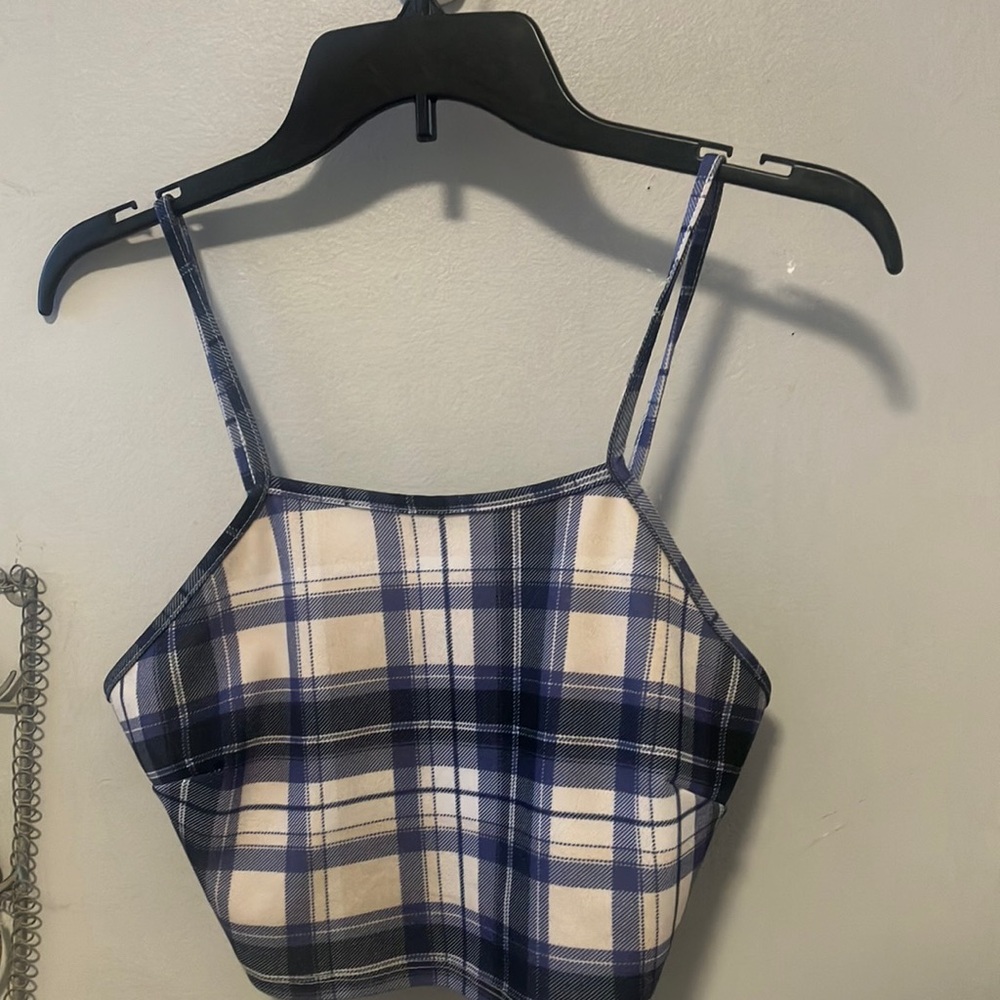 I am selling a two piece set.